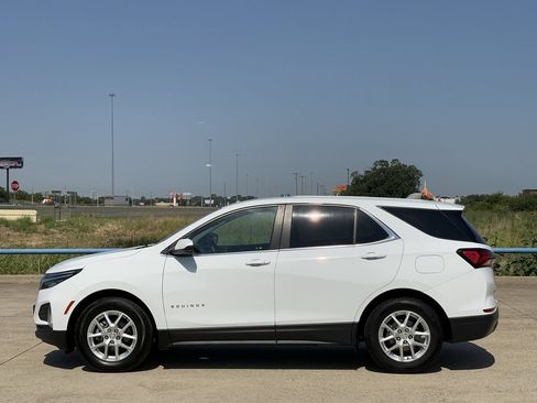 Used 2023 Chevrolet Equinox LT FWD image 3