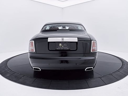 Used 2009 Rolls-Royce Phantom Coupe RWD image 16