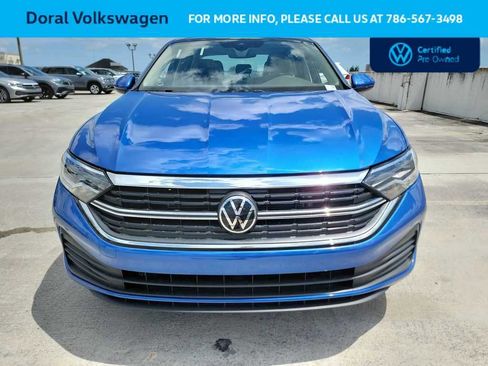 Used 2023 Volkswagen Jetta SE w/ Panoramic Sunroof Package FWD image 10