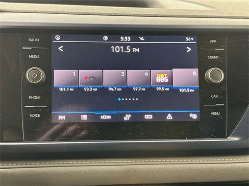 Used 2024 Volkswagen Taos SE image 12