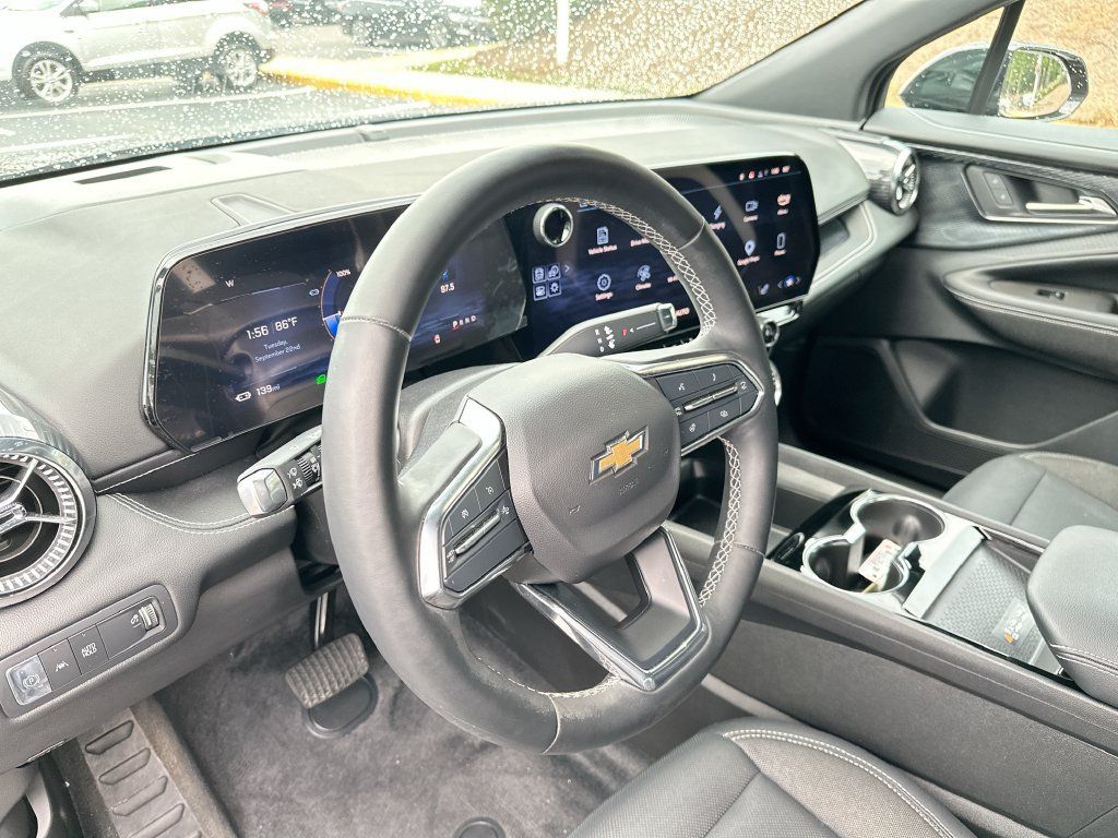 Used 2024 Chevrolet Blazer EV LT AWD/4WD image 10