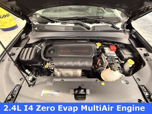 Certified 2022 Jeep Compass Latitude w/ Convenience Group image 40