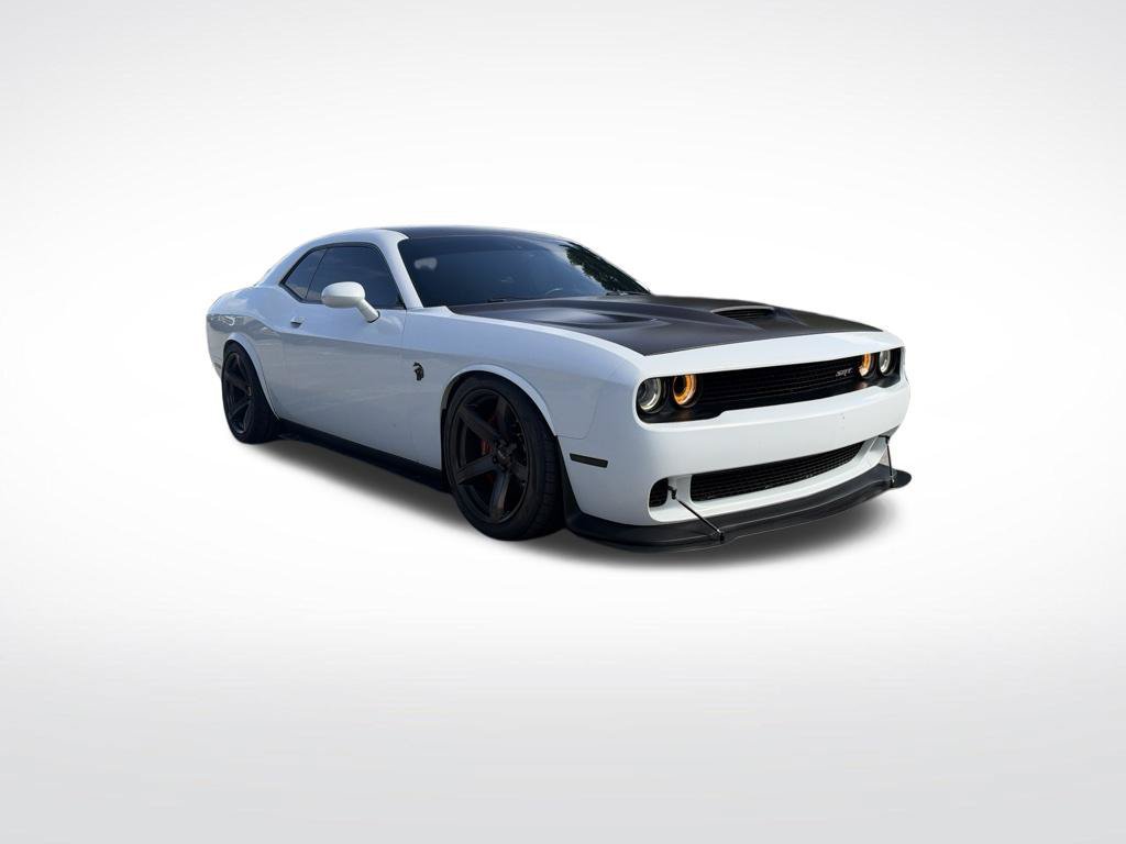 Used 2017 Dodge Challenger SRT Hellcat RWD image 3