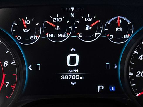 Used 2017 Chevrolet Camaro SS RWD image 38