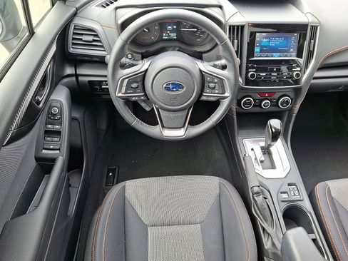 Used 2023 Subaru Crosstrek 2.0i Premium image 11