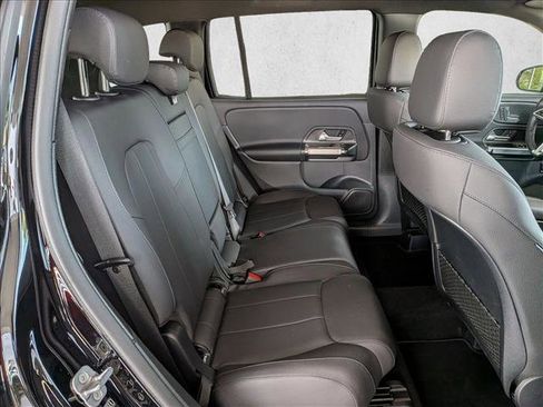 Certified 2025 Mercedes-Benz GLB 250 image 18