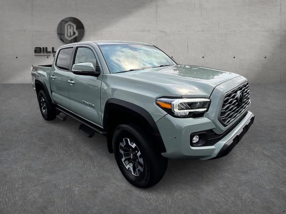 Used 2023 Toyota Tacoma TRD Off-Road AWD/4WD image 4