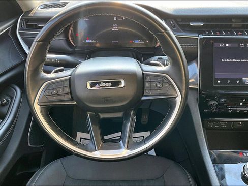 Used 2021 Jeep Grand Cherokee L Laredo w/ Luxury Tech Group I image 7