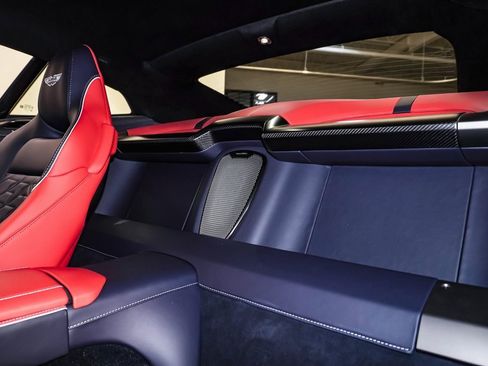 New 2025 Aston Martin Vanquish image 23