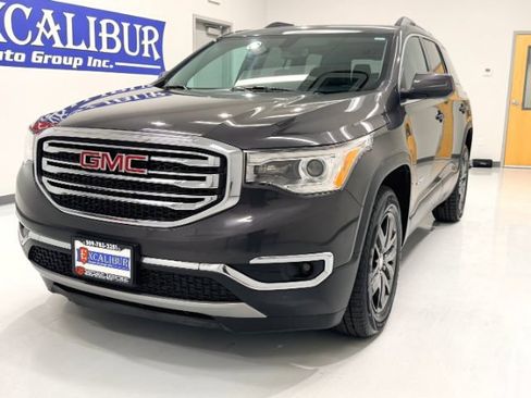 Used 2017 GMC Acadia SLT AWD/4WD image 4