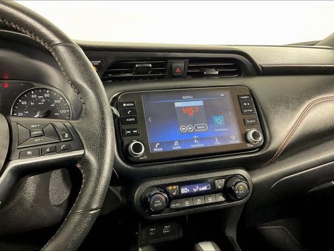 Used 2023 Nissan Kicks SR w/ SR Premium Package image 9