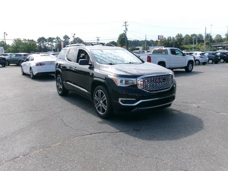 Used 2017 GMC Acadia Denali w/ Technology Package FWD image 22