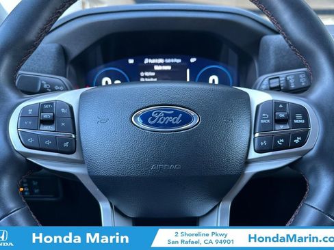Used 2025 Ford Explorer Active image 30