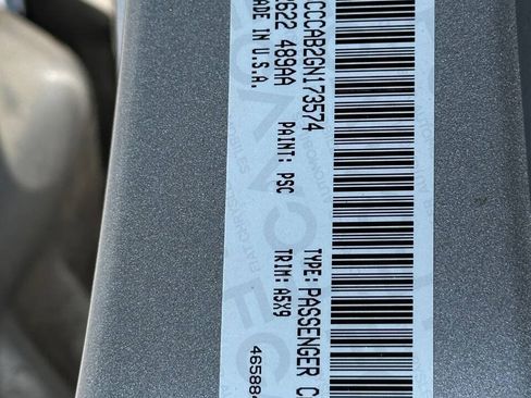 Used 2016 Chrysler 200 Limited FWD image 15