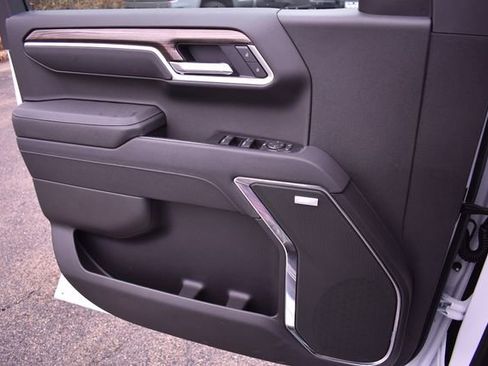 New 2026 Chevrolet Silverado 1500 RST w/ Dark Appearance Package image 37