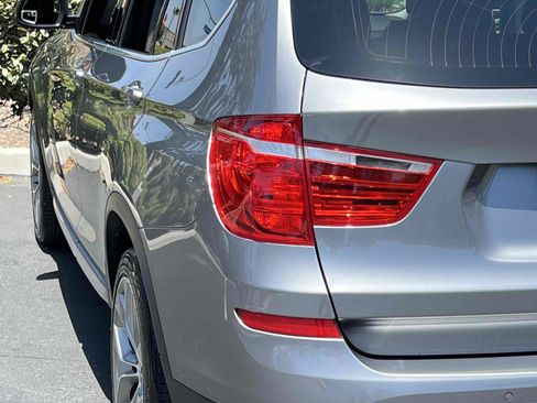 Used 2017 BMW X3 sDrive28i RWD image 54