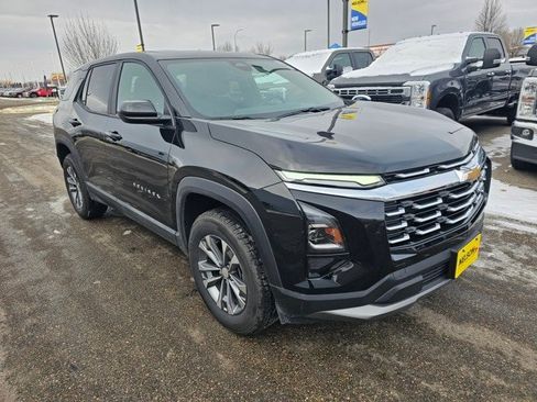 Used 2025 Chevrolet Equinox LT image 4