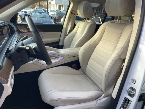 Certified 2024 Mercedes-Benz GLS 450 4MATIC image 22