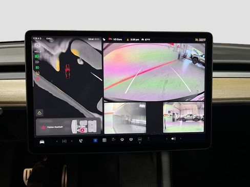 Used 2022 Tesla Model Y Performance image 13