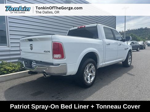 Used 2017 RAM 1500 Laramie w/ Convenience Group AWD/4WD image 3