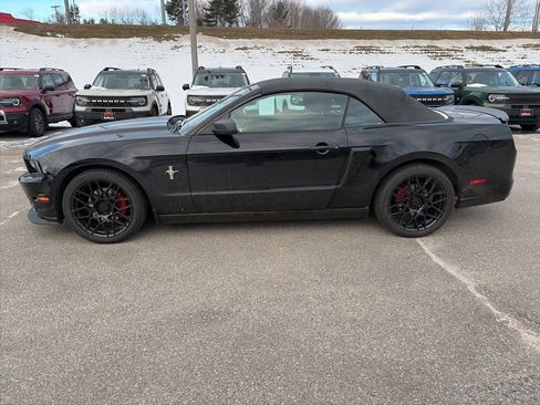 Used 2014 Ford Mustang Convertible w/ Equipment Group 102A image 4