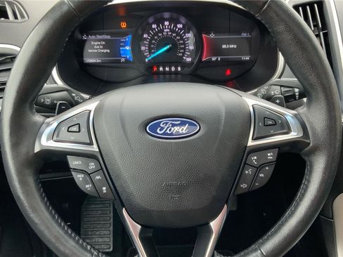 Used 2020 Ford Edge SEL w/ Convenience Package image 16