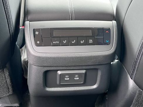 New 2026 Nissan Pathfinder SL AWD/4WD image 31