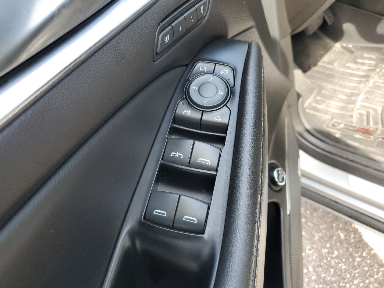 Used 2024 Buick Enclave Avenir w/ Trailering Package, 5000 lbs. FWD image 17