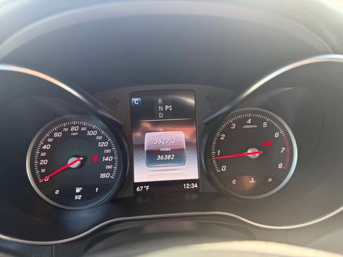 Used 2019 Mercedes-Benz GLC 300 GLC 300 w/ Parking Assistance Package image 34