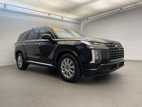Used 2023 Hyundai Palisade SEL w/ Cargo Package FWD image 5