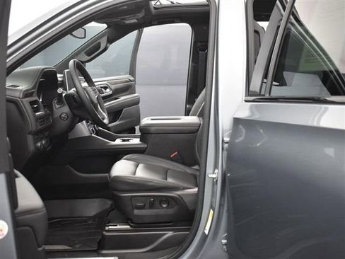 Used 2023 Chevrolet Tahoe Z71 w/ Off-Road Capability Package image 23