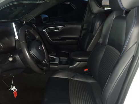 Used 2020 Toyota RAV4 XSE AWD/4WD image 5