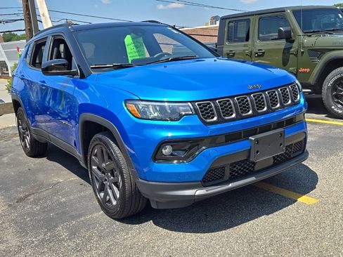 Certified 2025 Jeep Compass Limited w/ Sun & Sound Group AWD/4WD image 2