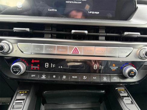 New 2025 Kia Telluride S image 29