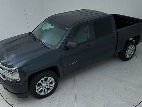 Used 2018 Chevrolet Silverado 1500 W/T w/ WT Fleet Convenience Package image 14
