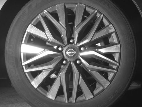 Used 2025 Nissan Altima 2.5 SV image 13