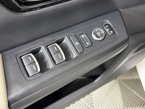 Used 2023 Honda CR-V EX-L image 26