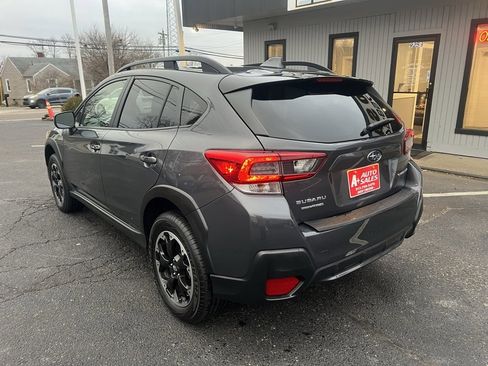 Used 2023 Subaru Crosstrek 2.0i Premium image 8