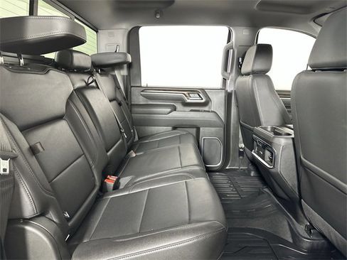 Used 2025 GMC Sierra 2500 SLT w/ SLT Premium Package image 28