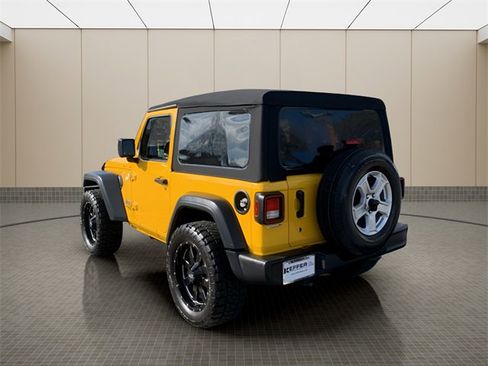 Certified 2019 Jeep Wrangler Sport image 3