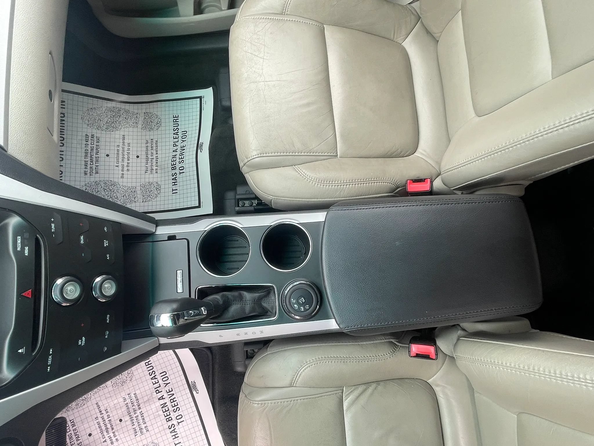 Used 2014 Ford Explorer XLT w/ Equipment Group 202A AWD/4WD image 17