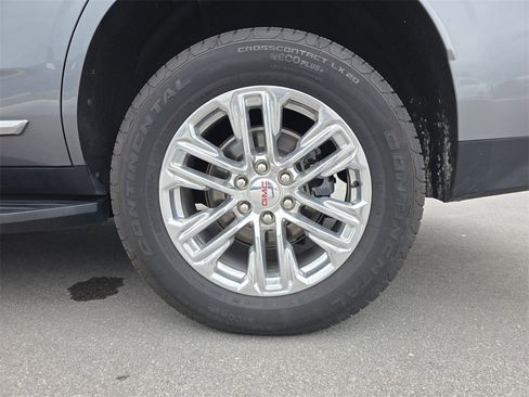 Used 2022 GMC Yukon SLT image 17