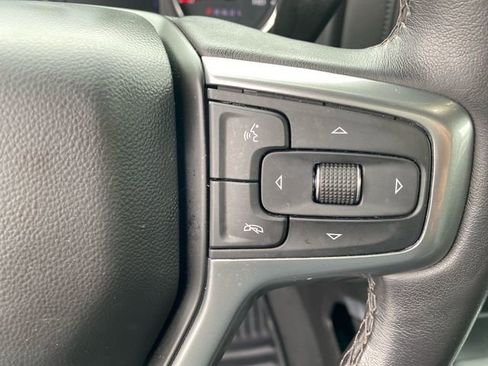 Used 2022 Chevrolet Silverado 2500 LTZ w/ LTZ Convenience Package image 17