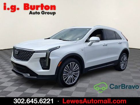Certified 2024 Cadillac XT4 Premium Luxury AWD/4WD image 3