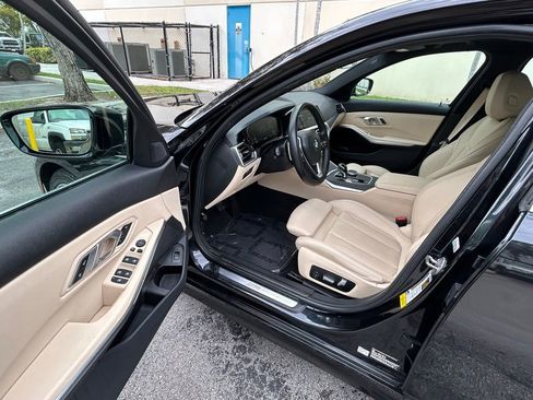 Used 2022 BMW 330i Sedan w/ Driving Assistance Package RWD image 15