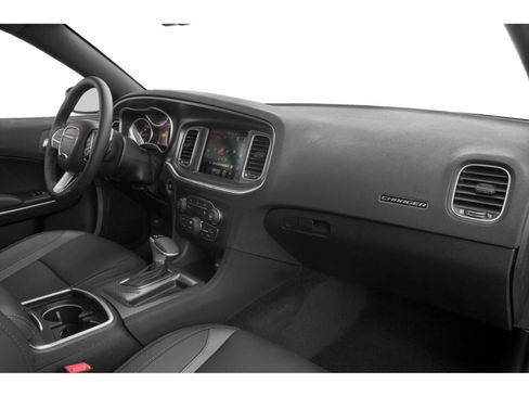 Used 2018 Dodge Charger R/T image 5