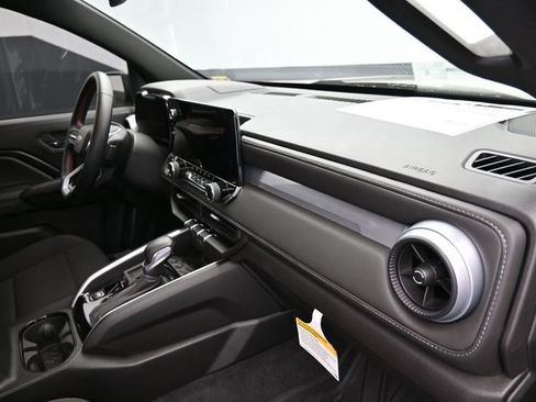 New 2025 Chevrolet Colorado LT image 38