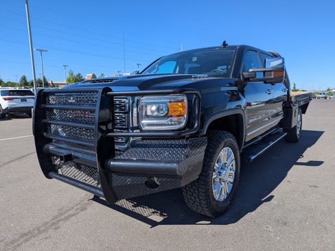 Used 2019 GMC Sierra 3500 Denali w/ Duramax Plus Package AWD/4WD image 7