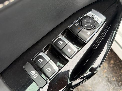 Used 2025 Kia K5 GT-Line image 13
