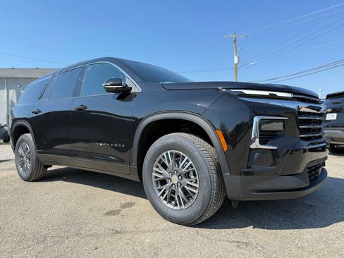 New 2026 Chevrolet Traverse LT image 9